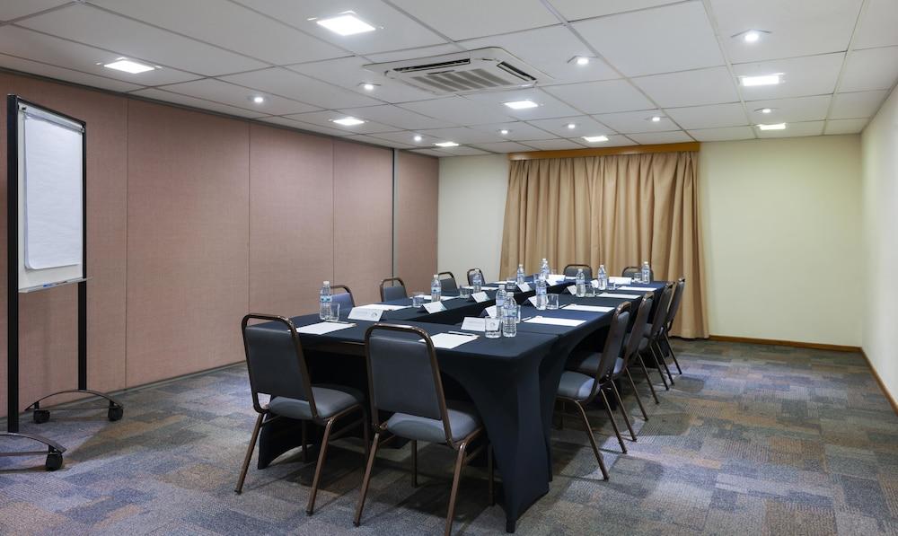 Matiz Barao Geraldo Express Hotel Campinas  Kültér fotó